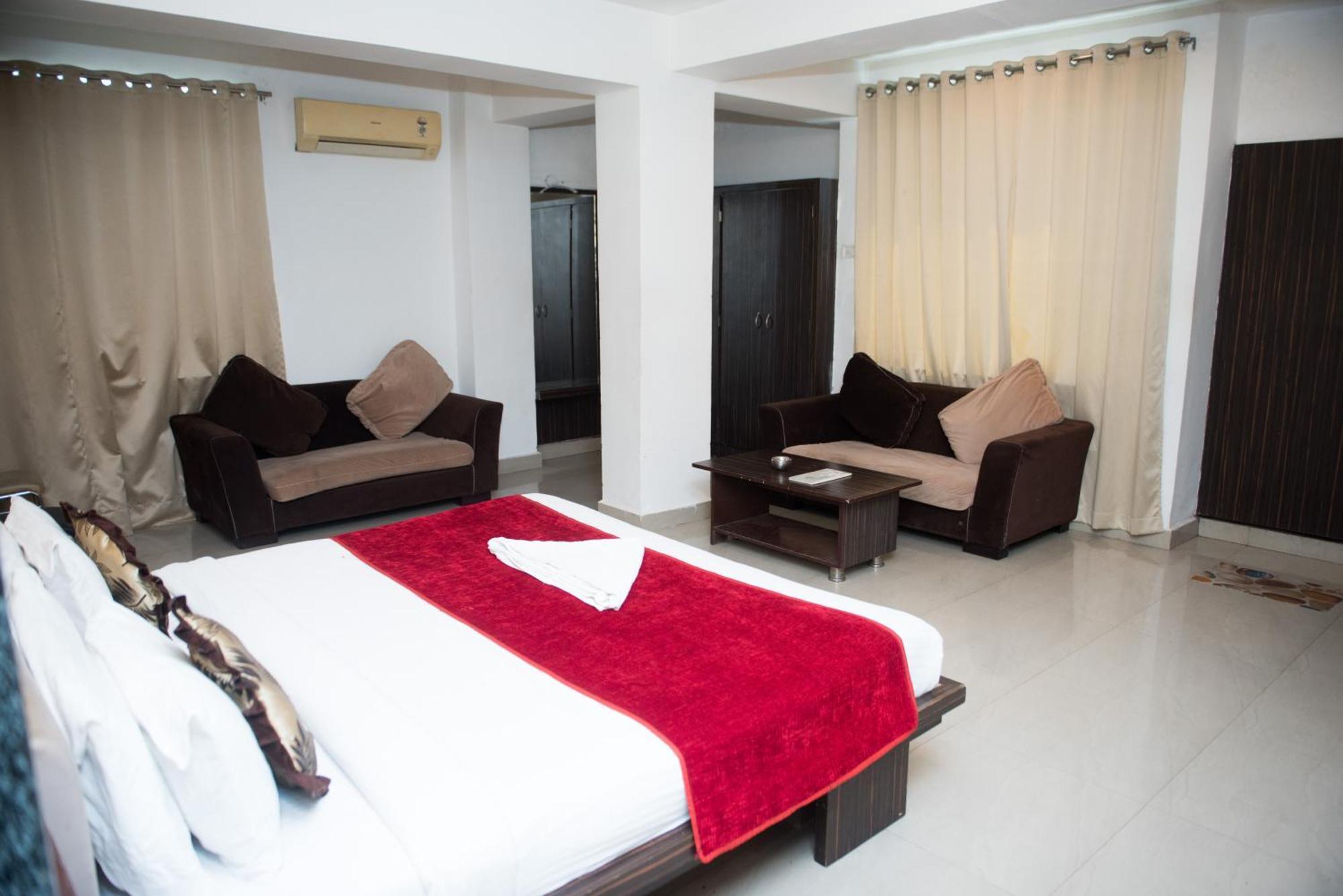 Hotel Balaji Central Ratlam Екстер'єр фото