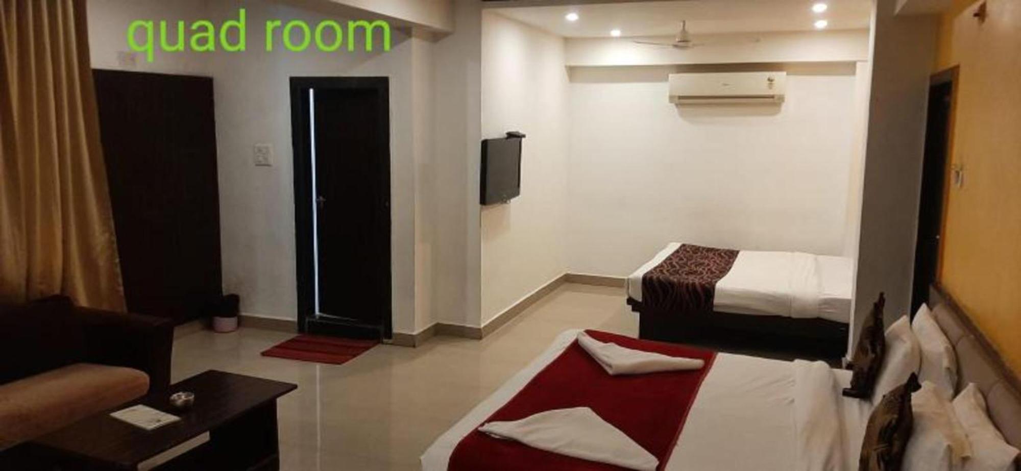 Hotel Balaji Central Ratlam Екстер'єр фото