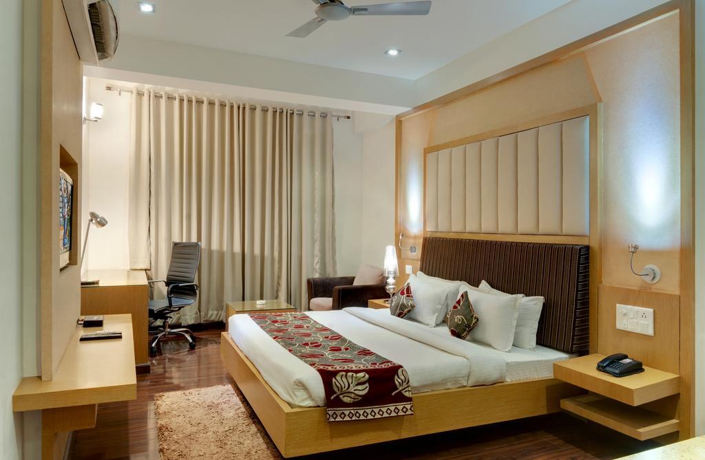 Hotel Balaji Central Ratlam Номер фото