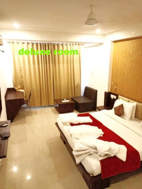 Hotel Balaji Central Ratlam Номер фото