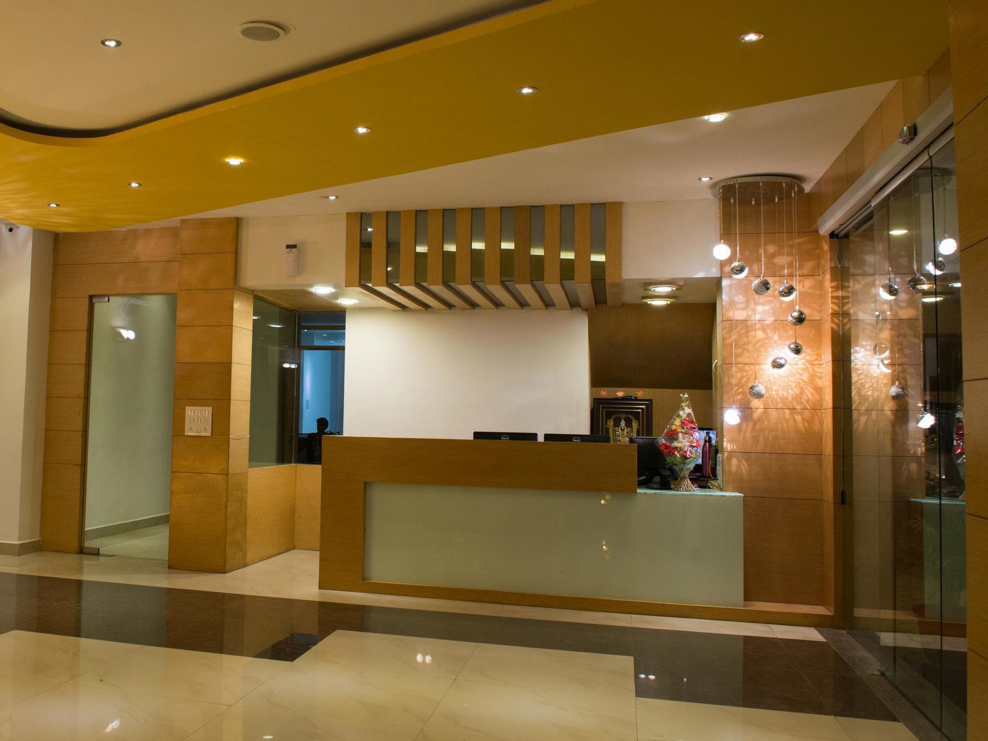 Hotel Balaji Central Ratlam Екстер'єр фото